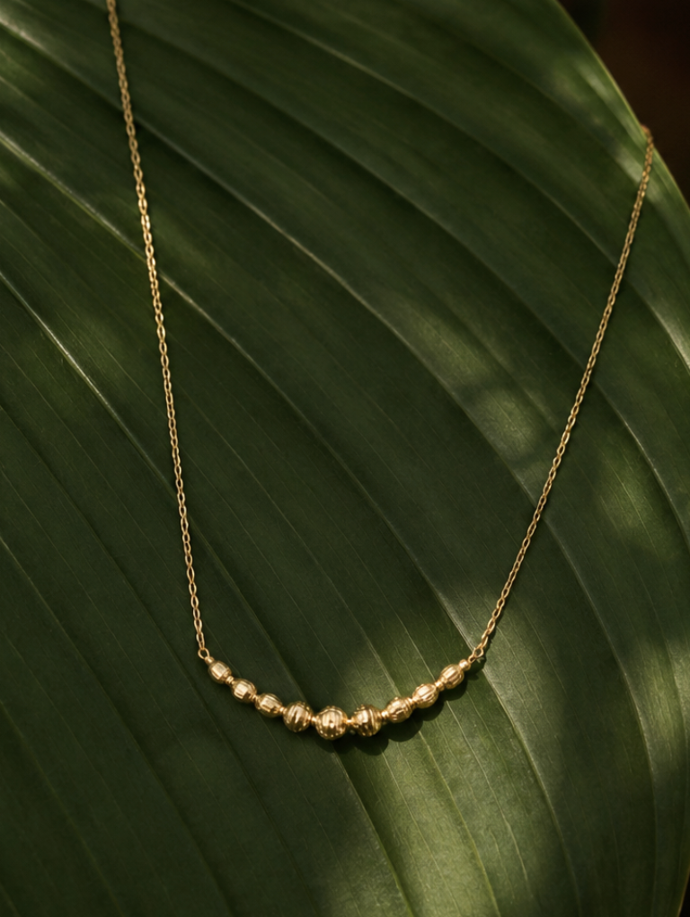 Gargantilla con bolita-palito diamantado, 45 cm, oro 10k