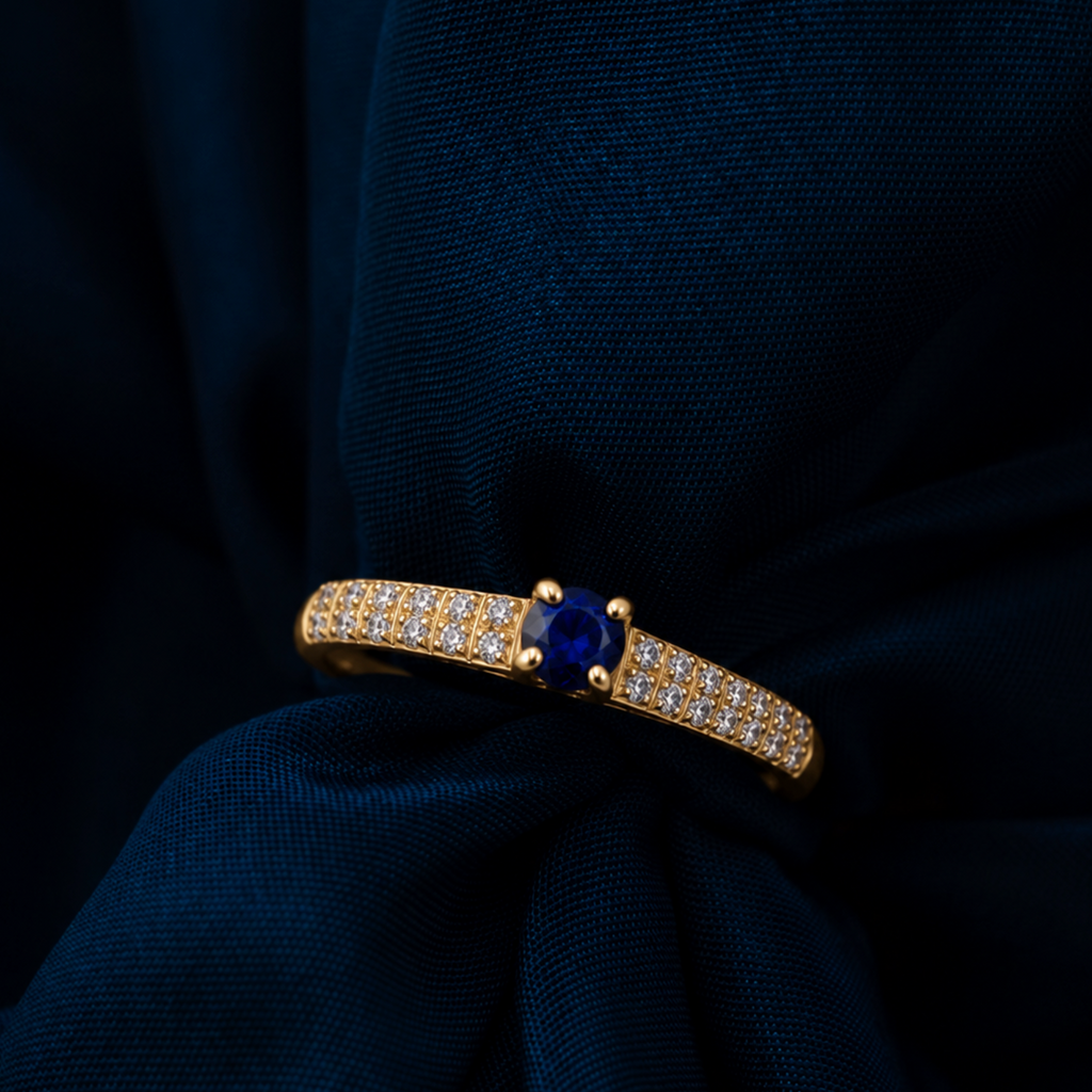 Anillo con Zafiro y Diamantes, Oro 14K